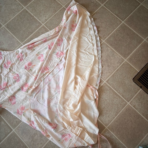 Oh Polly Cream Strapless Bodycon Dress - Picture 10 of 14